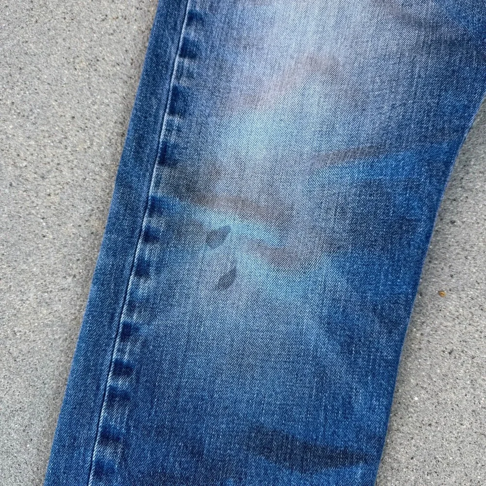 Levi's 522 Slim Taper Jeans Men 33x30 Blue Medium Wash Distressed